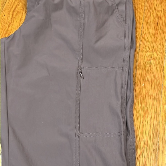 Women’s Brand New W/Tag KIRKLAND Signature Ankle Pants. Lightweight Size 10 - Picture 9 of 10